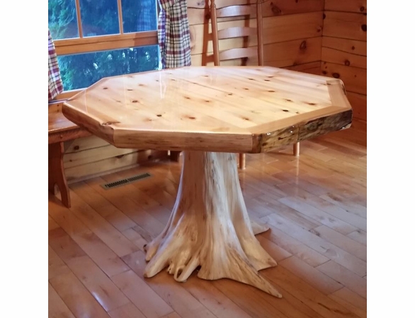 For the octagon indoor stump foot table.  Is the top of the table a textured finish or a smooth finish?